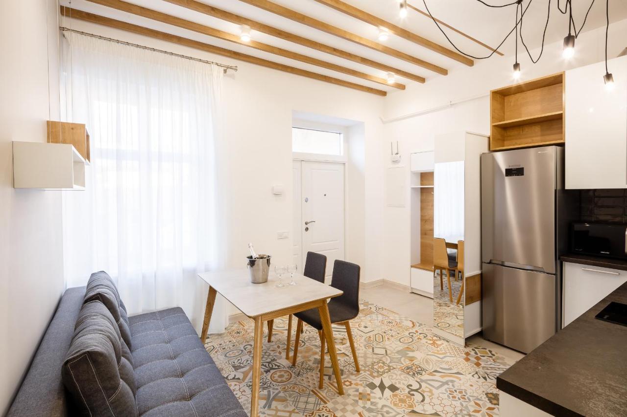 Palace View Apartments - 24 Kopernyka Str. 利沃夫 外观 照片